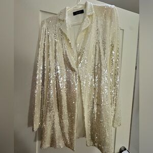 White sequin blazer - PERFECT for the holidays & NYE
